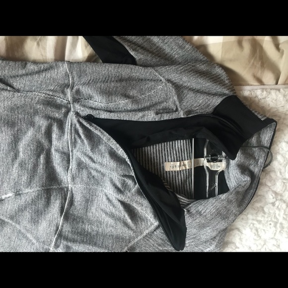 Black and white lulu lemon zip up - Picture 2 of 3